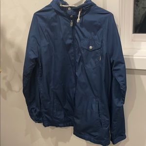 windbreaker/rain coat